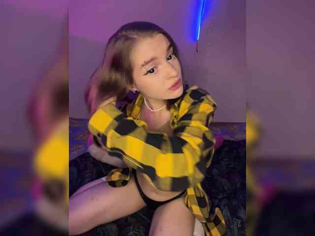 AliciaTroupe webcam