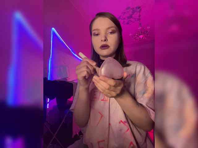 AliciaTroupe webcam