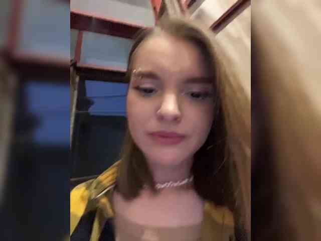 AliciaTroupe webcam