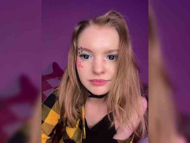AliciaTroupe webcam
