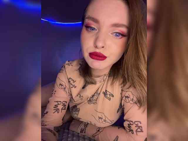 AliciaTroupe webcam