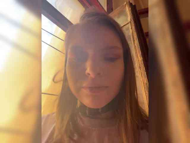AliciaTroupe webcam