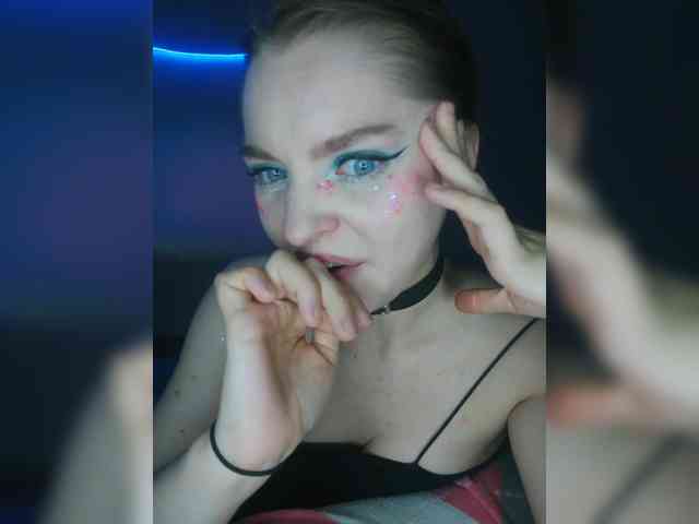 AliciaTroupe webcam