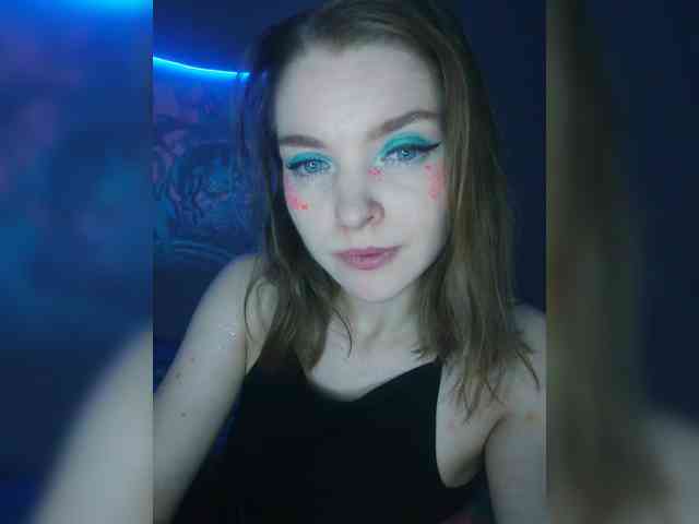 AliciaTroupe webcam