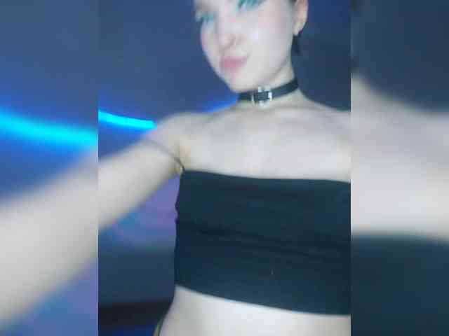 AliciaTroupe webcam