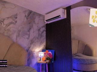 Katemoss70 Porn Show