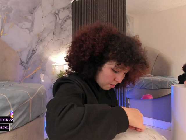 Katemoss70's BongaCams show and profile