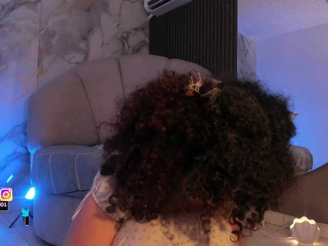 Katemoss70's BongaCams show and profile