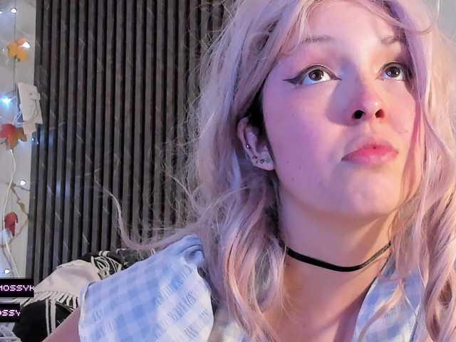 Katemoss70's BongaCams show and profile