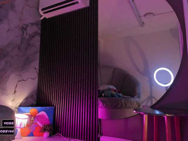 Katemoss70's BongaCams show and profile