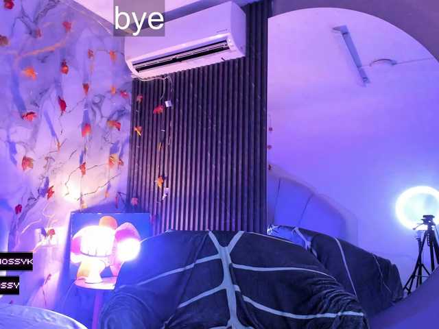 Katemoss70 from BongaCams