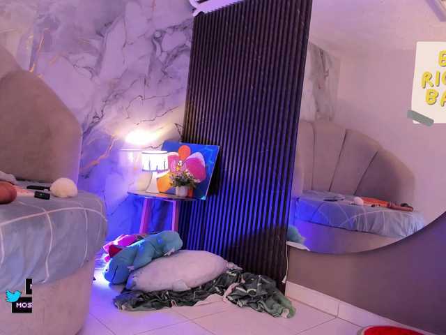 Katemoss70's BongaCams show and profile