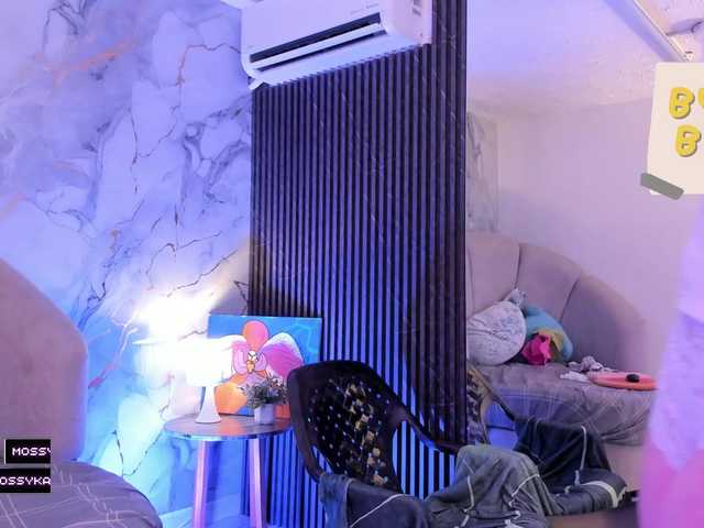 Katemoss70's BongaCams show and profile