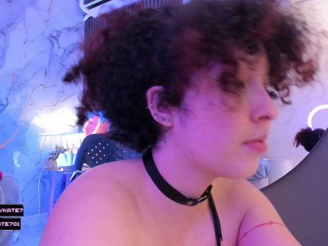 Katemoss70's BongaCams show and profile