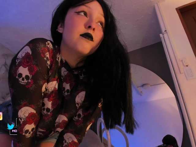 Katemoss70's BongaCams show and profile