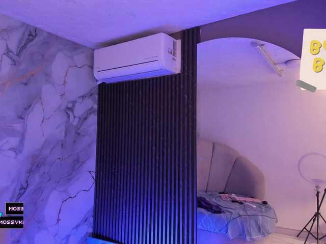 Katemoss70's BongaCams show and profile