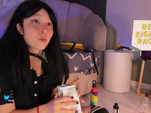 Katemoss70's BongaCams show and profile