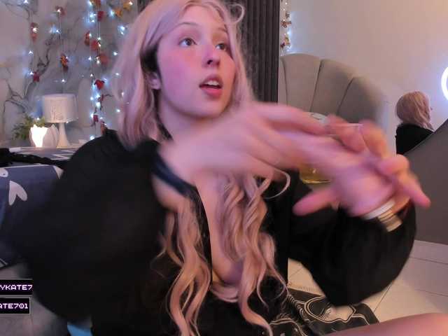 Katemoss70's BongaCams show and profile