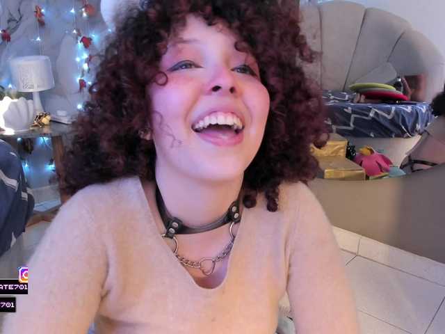 Katemoss70's BongaCams show and profile