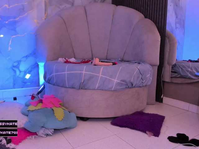 Katemoss70's BongaCams show and profile