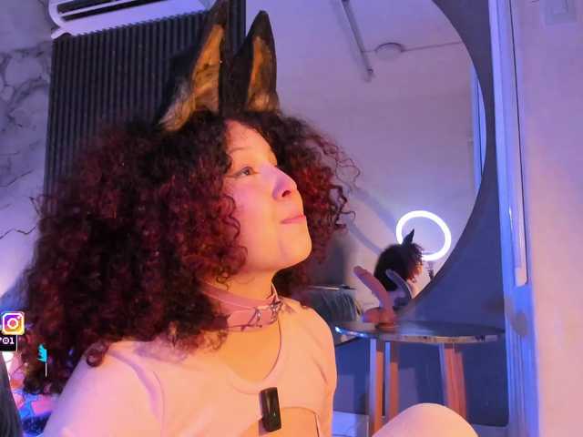 Katemoss70's BongaCams show and profile