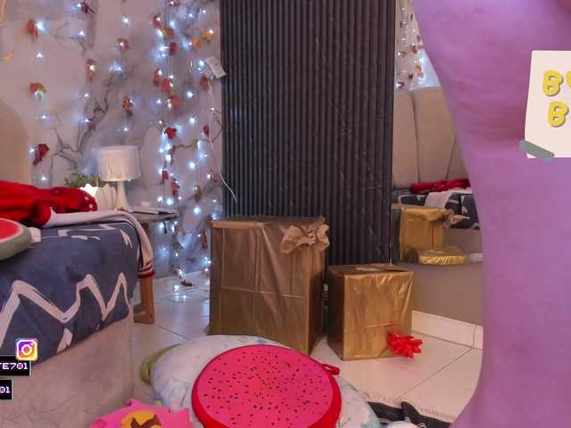 Katemoss70's BongaCams show and profile