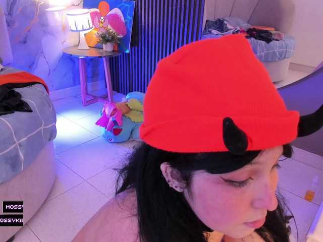 Katemoss70's BongaCams show and profile