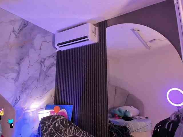 Katemoss70 Katemoss70