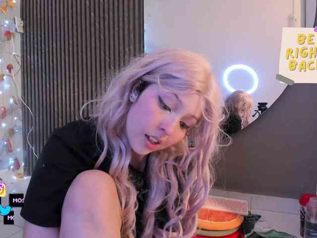 Katemoss70 Katemoss70