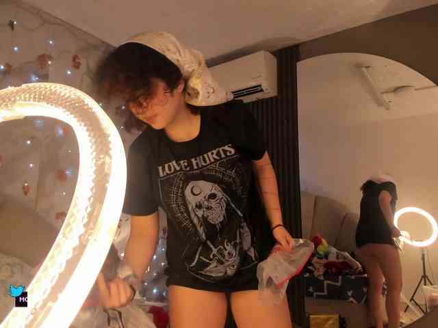 Katemoss70 Katemoss70