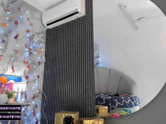 Katemoss70 Katemoss70