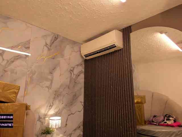 Katemoss70 Katemoss70