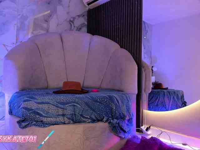 Katemoss70 webcam