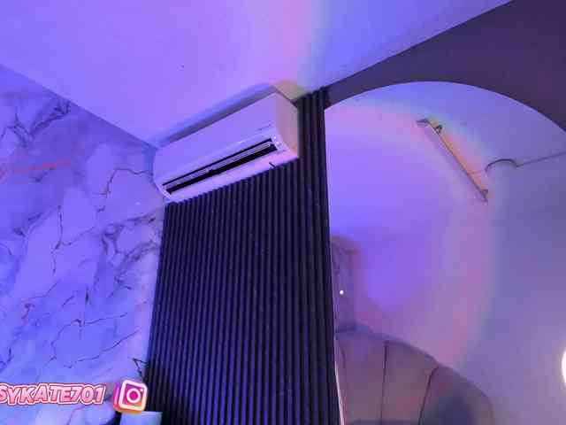 Katemoss70 webcam