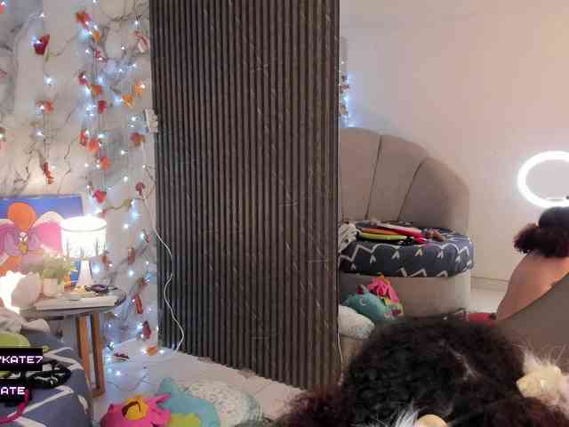 Live Sex Chat with Katemoss70 (@Katemoss70)