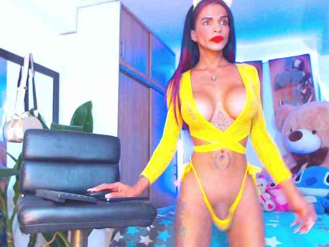 Hotgiirl-1