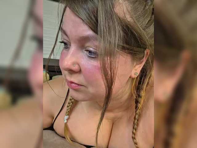 HairyCrotch's BongaCams show and profile