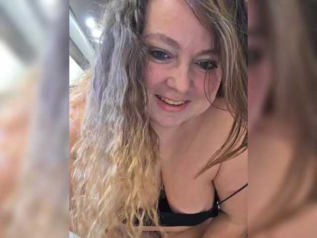 HairyCrotch's BongaCams show and profile