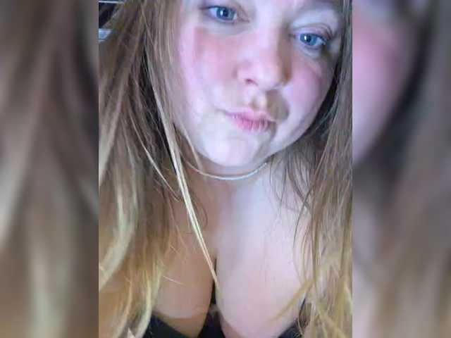 HairyCrotch's BongaCams show and profile