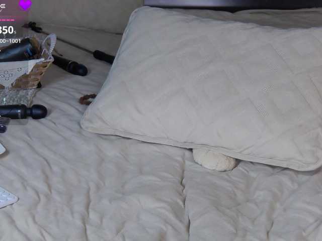 HairyCrotch from BongaCams