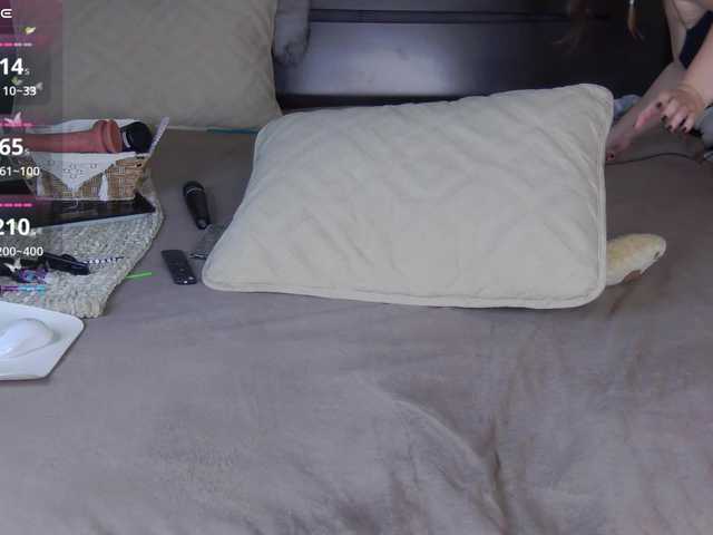 HairyCrotch's BongaCams show and profile