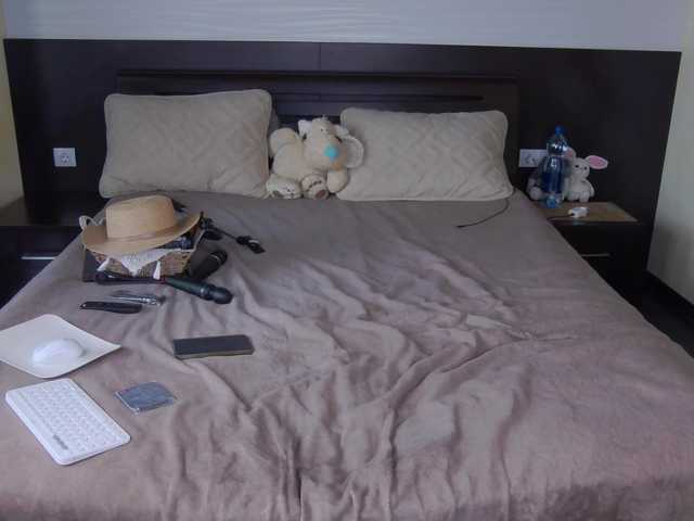 HairyCrotch's BongaCams show and profile