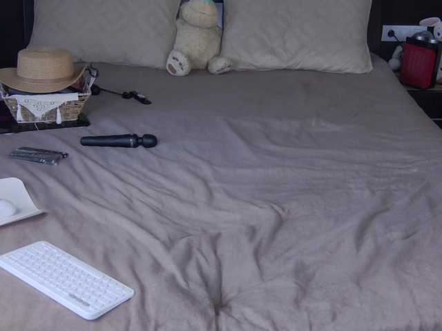 HairyCrotch's BongaCams show and profile