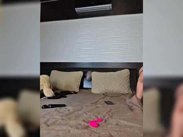 HairyCrotch's BongaCams show and profile