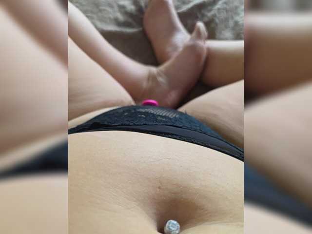 HairyCrotch's BongaCams show and profile