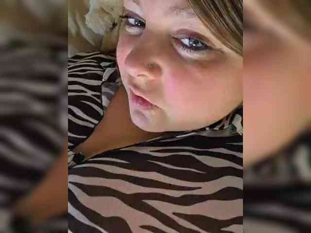 FLUFFY_BEAUTY webcam