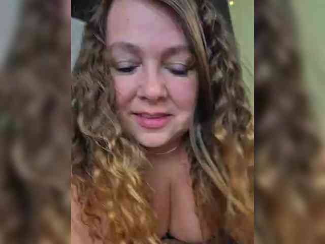 FLUFFY_BEAUTY webcam