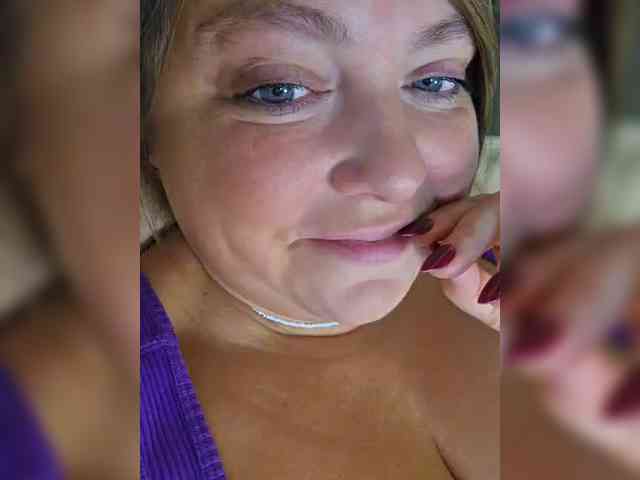 FLUFFY_BEAUTY webcam