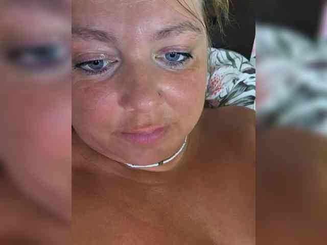 FLUFFY_BEAUTY webcam