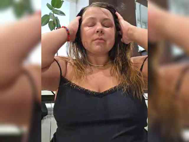 FLUFFY_BEAUTY webcam